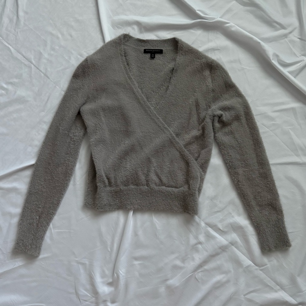 Banana Republic Soft Gray V-Neck Sweater